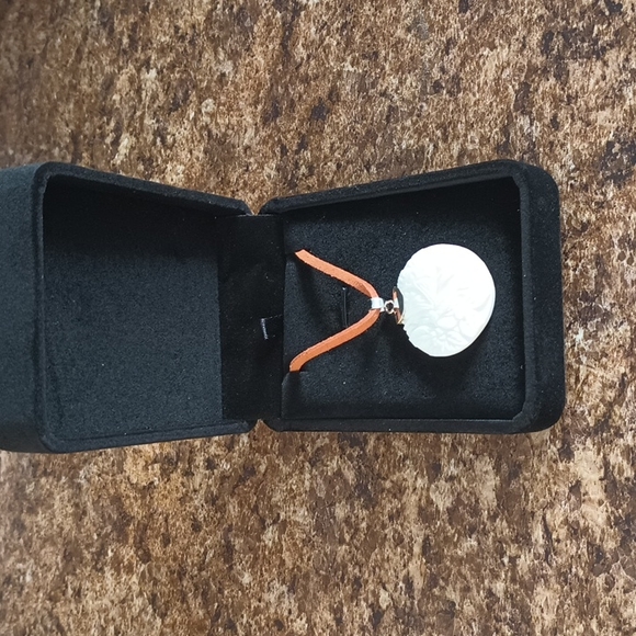 NIB BALI CARVED BONE DRAGONFLY NECKLACE - Picture 3 of 5